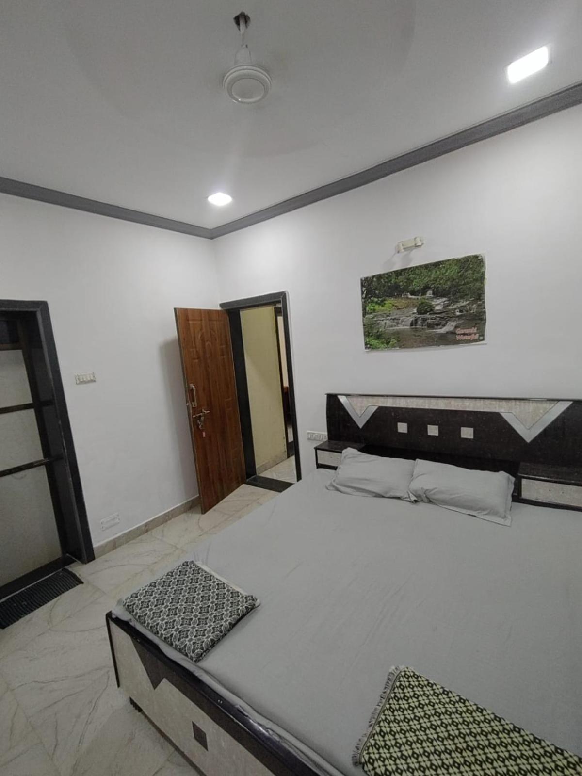 Hotel Seafront Murud  Ngoại thất bức ảnh