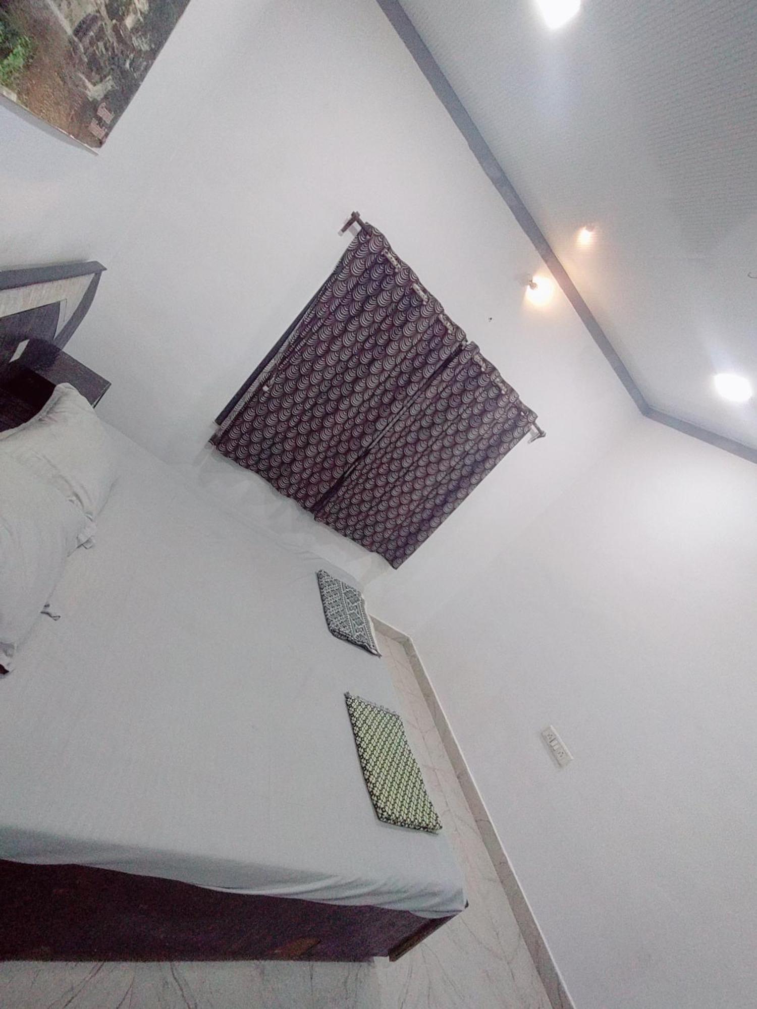 Hotel Seafront Murud  Ngoại thất bức ảnh
